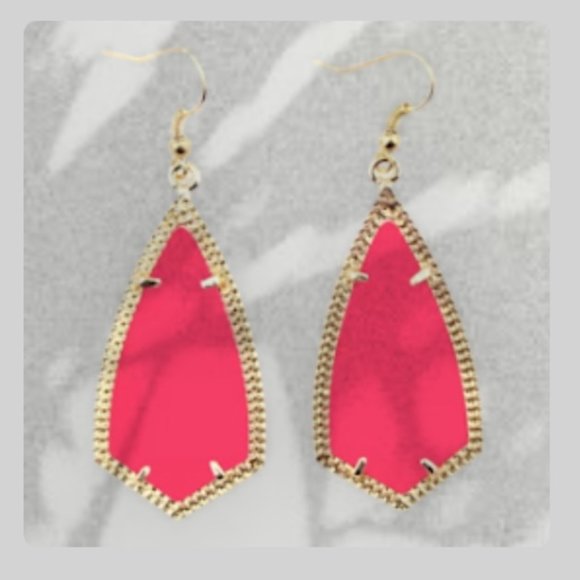 Coral Adelaide Earrings - Picture 8 of 10